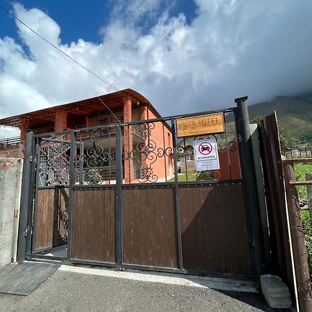 Wander Kazbegi Hotel Екстериор снимка