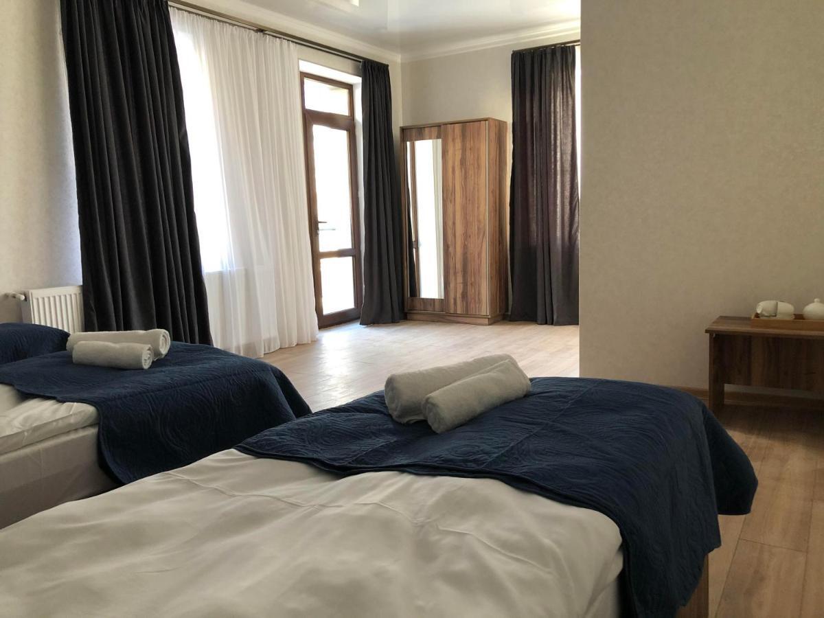 Wander Kazbegi Hotel Екстериор снимка