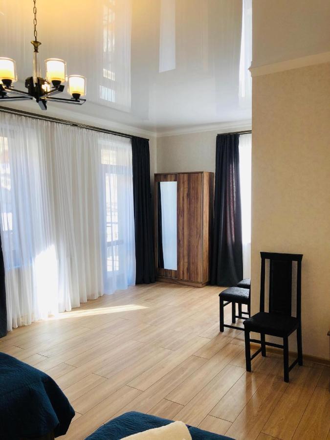 Wander Kazbegi Hotel Екстериор снимка
