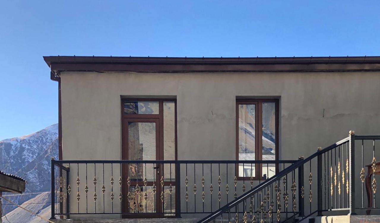 Wander Kazbegi Hotel Екстериор снимка