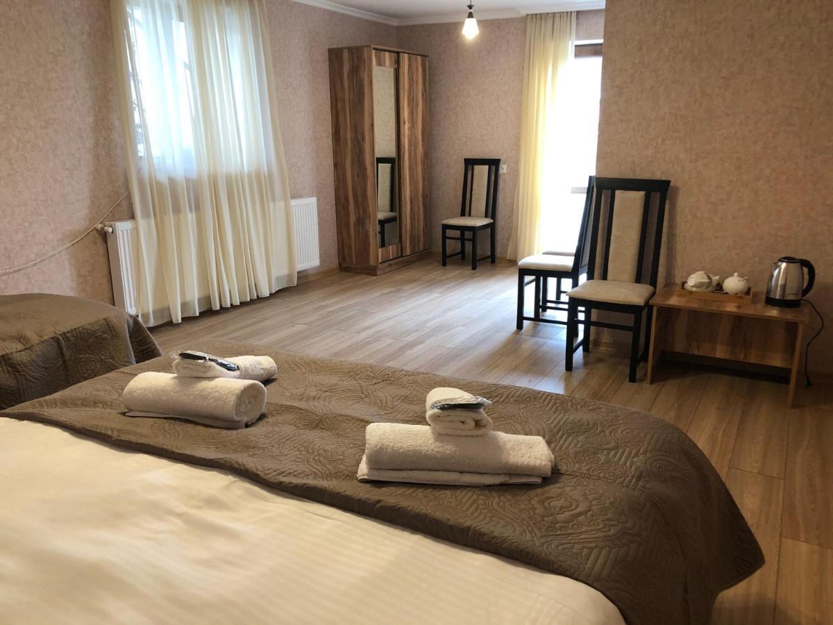 Wander Kazbegi Hotel Екстериор снимка